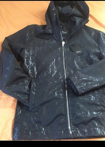 Dior Siyah Kapüşonlu Yağmurluk