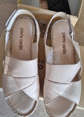 Pierre Cardin Pierre Cardin Bej Dolgu Topuklu Deri Kadın Sandalet
