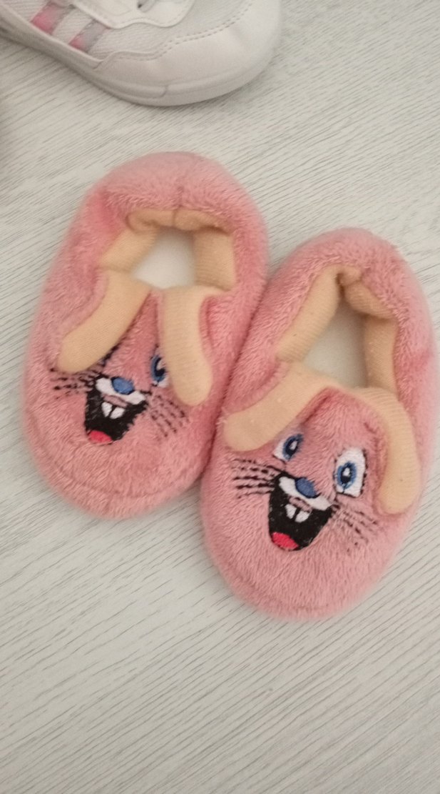 Kızlar için Pembe Peluş Nakışlı Ev Terliği - Görsel 2