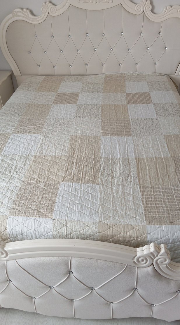 Beyaz ve Bej Kareli pike - Görsel 2