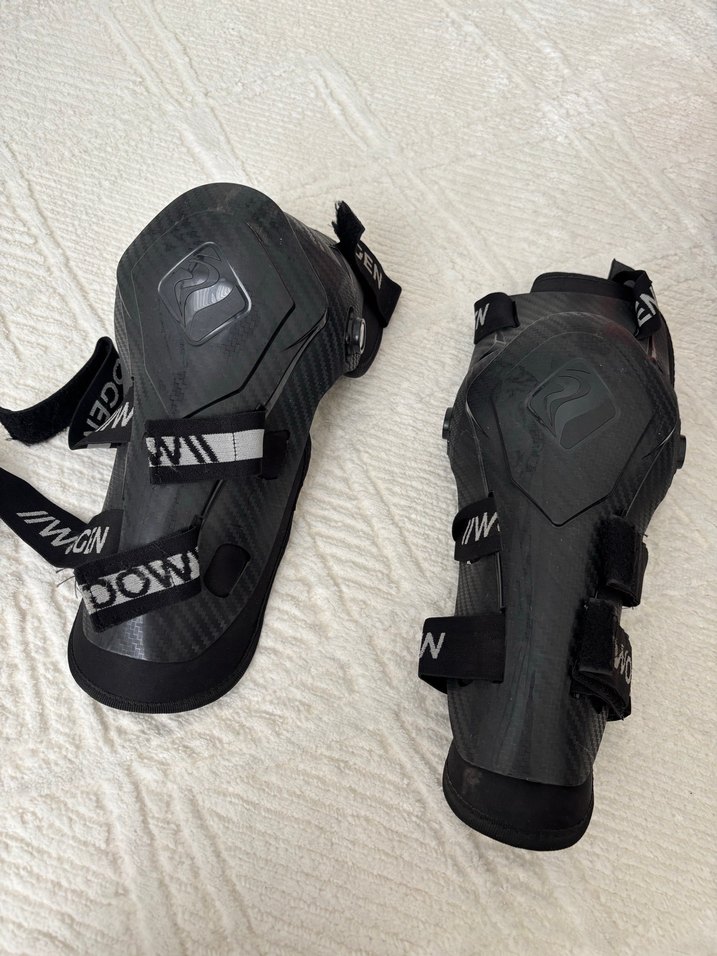 Siyah Motosiklet Dizliği - Görsel 3