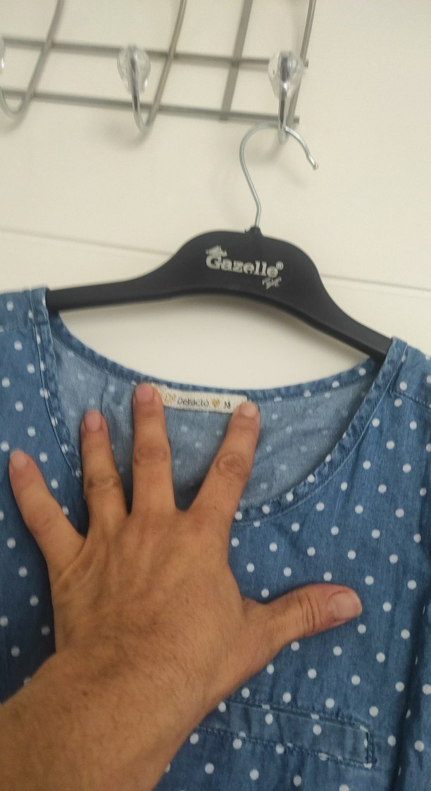 Mavi Puantiyeli Kolsuz Midi Elbise - Görsel 3