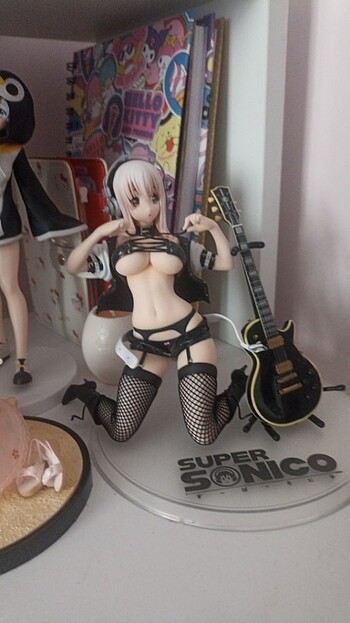  Super Sonico figur