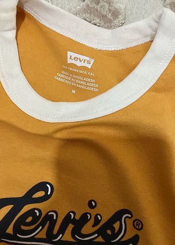 Levis Crop Top