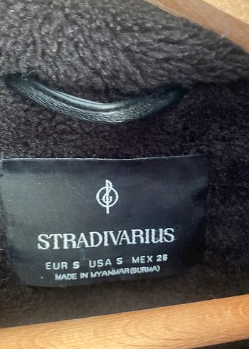 Stradivarius STRADIVARIUS MONT
