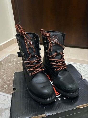 HARLEY-DAVIDSON