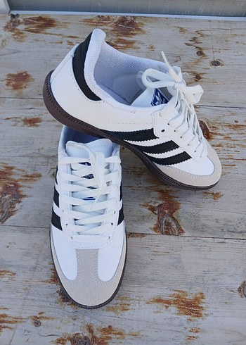 Adidas Samba