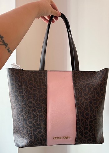 Calvin Klein Kahverengi Omuz Çantası