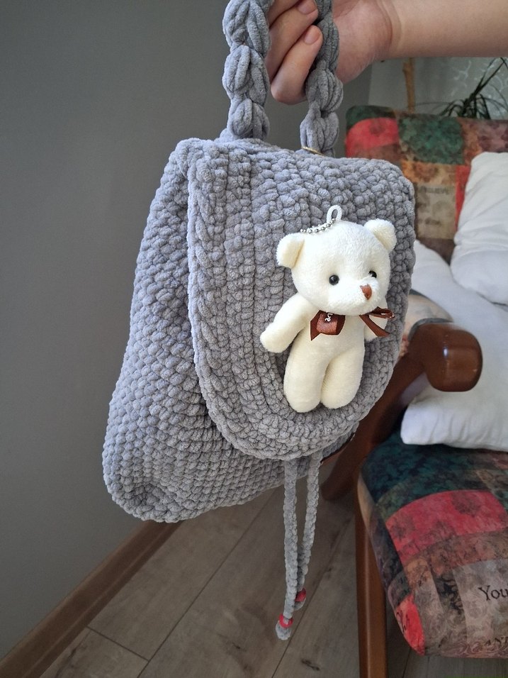 Gri Nakışlı Sırt Çantası - Görsel 2