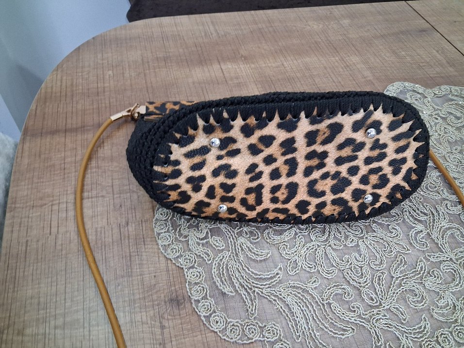 Dantel Detaylı Leopar Desenli Örgü Kadın Çanta - Görsel 5