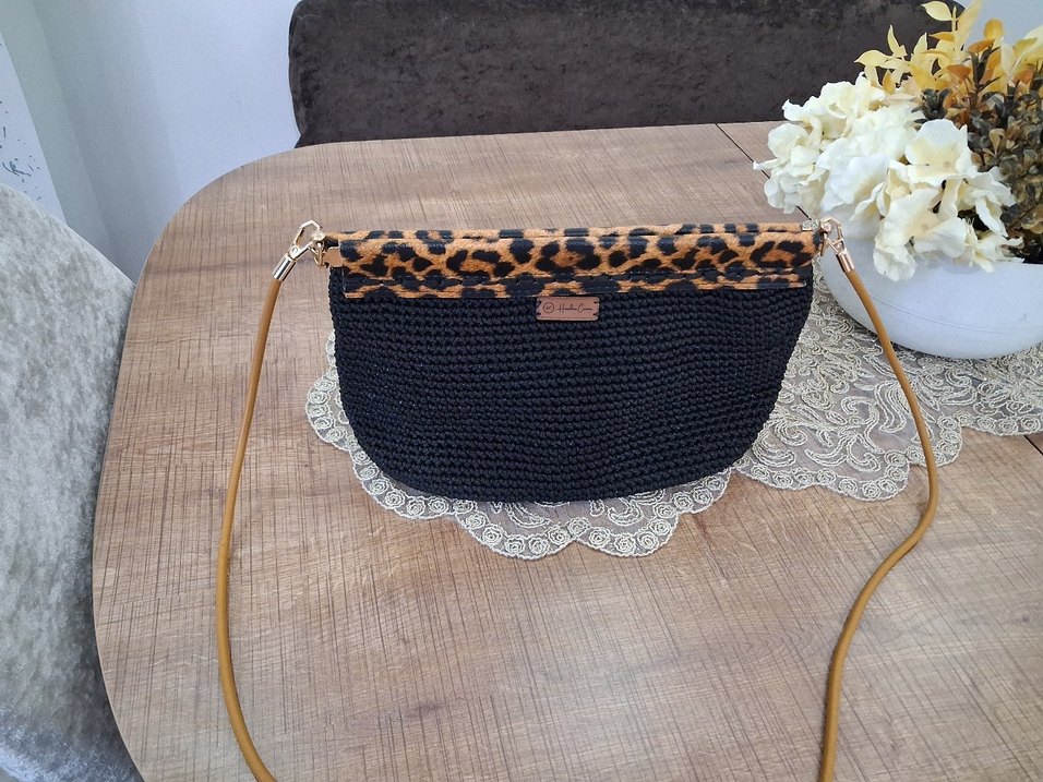Dantel Detaylı Leopar Desenli Örgü Kadın Çanta - Görsel 3