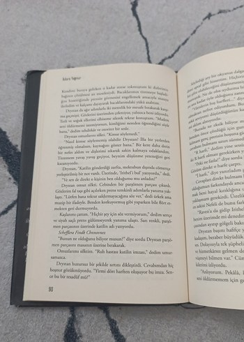 Beden Renk varislerin Oyunu ve Acıların Hükmdarı Adora Yağmur wisteria set