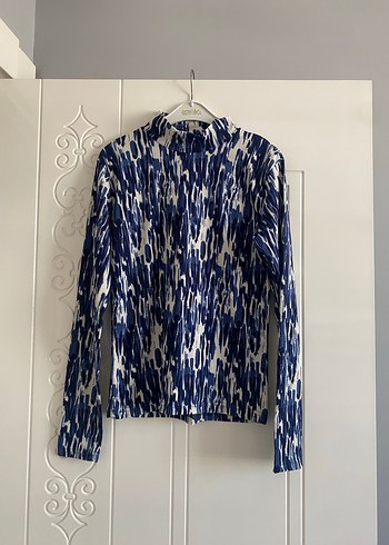 Trendyol & Milla Mavi Batik Desenli Uzun Kollu Bluz