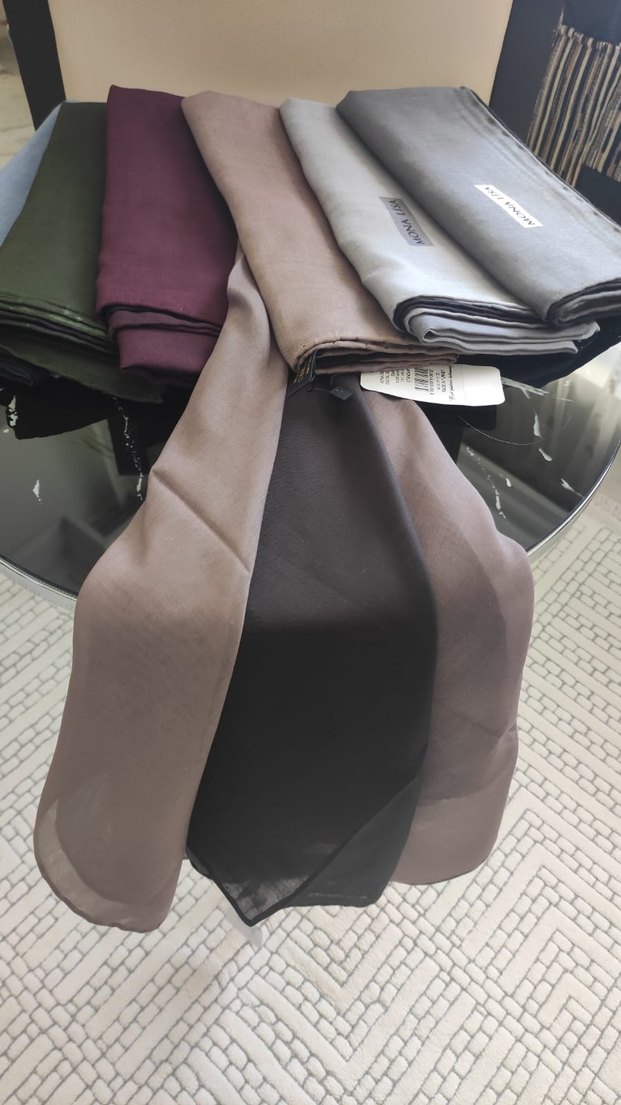 Drapeli Gri Kadın Saten Şal - Görsel 3