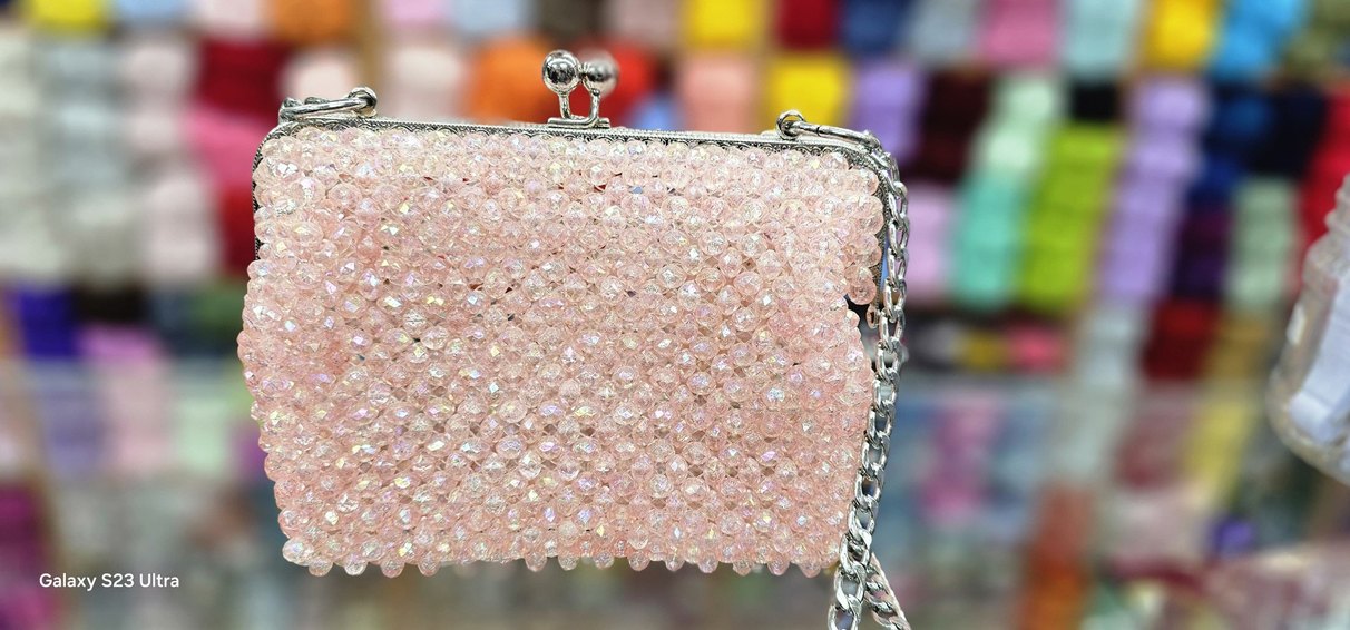 Diger Renkli Boncuk İşlemeli Pembe Kadın Portföy Çanta - Görsel 2