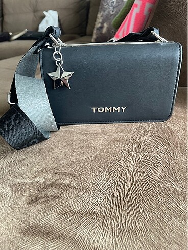 Tommy Hilfiger Tommy Siyah Çanta