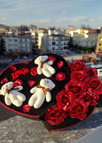 Kırmızı Kalp ve 3 Beyaz Peluş Ayı Seti - Görsel 3