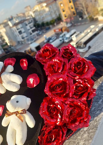 Kırmızı Kalp ve 3 Beyaz Peluş Ayı Seti - Görsel 2