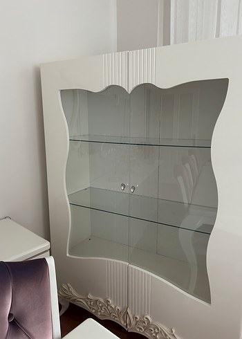  Beden Salon vitrini