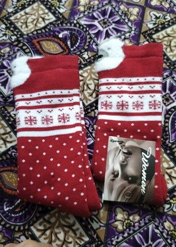 Kız Çocuk Kırmızı Nakışlı Çorap - Görsel 2