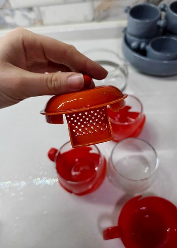 Kırmızı Kulplu Cam Çay Seti - Görsel 4