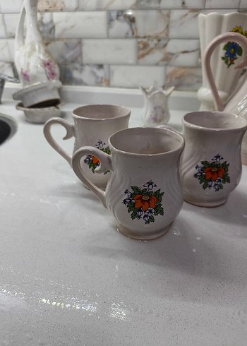 Pastel Renkli Beyaz Porselen Sürahi ve Bardak Seti - Görsel 2