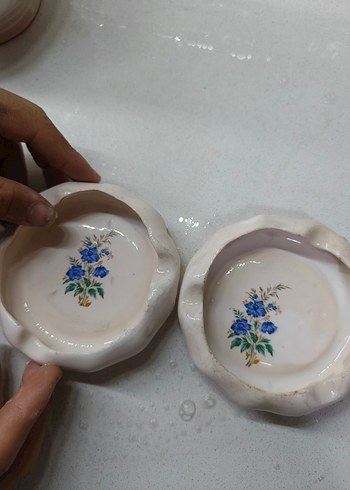 Beyaz Çiçek Desenli Tabaklar - Görsel 3