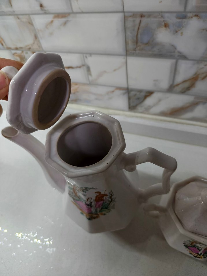 Pastel Beyaz Seramik Çaydanlık - Görsel 2