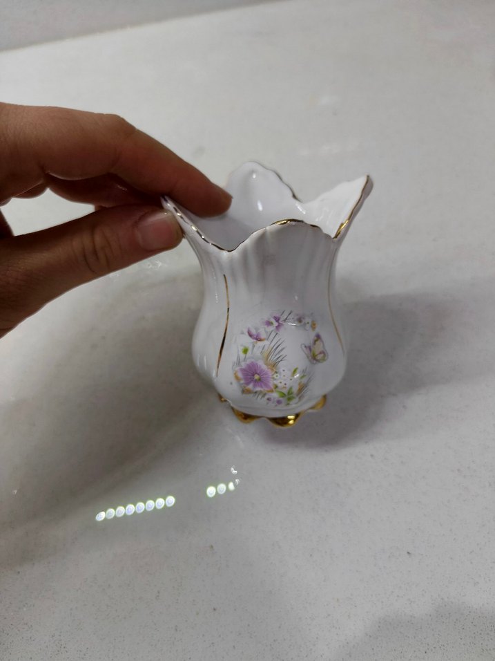 Pastel Desenli Beyaz Seramik Vazo - Görsel 2