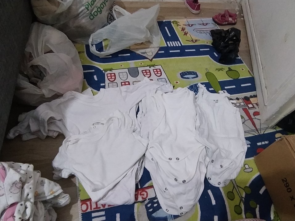 Beyaz Bebek Çıtçıtlı Zıbın - Görsel 5