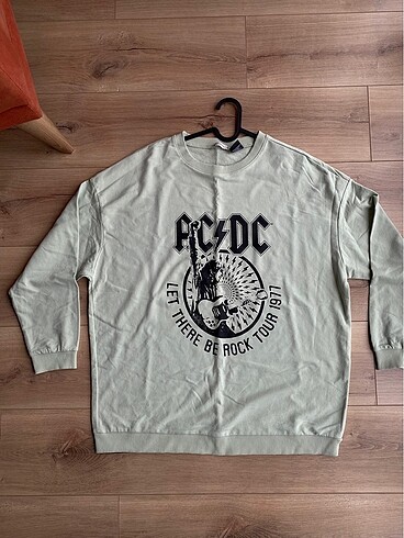 LC Waikiki Su yeşili acdc sweatshirt