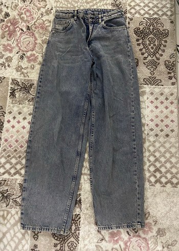 Bershka Gri Batik Desenli Bol Kesim Kadin Jean