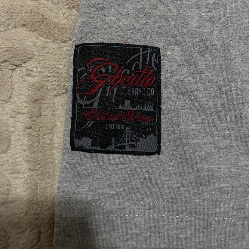 Gri Baskılı Erkek Tişörtü, Düğmeli, Rahat Kesim - Görsel 2