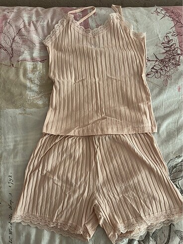 River Island Pembe dantelli takim