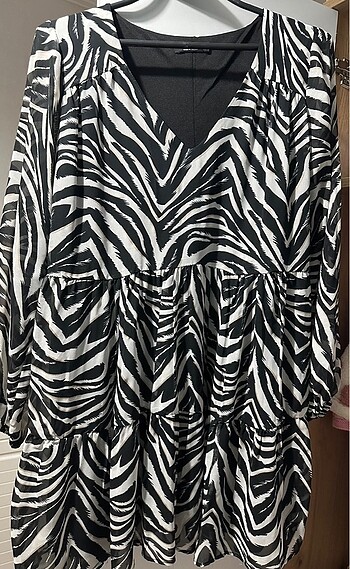Busem S beden zebra elbise