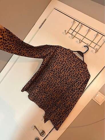 LEOPAR DESEN UZUN KOL
