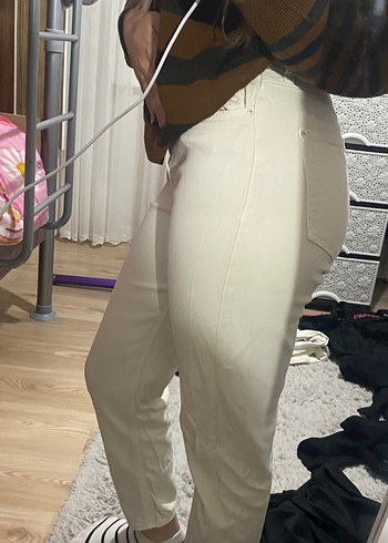Kadın Beyaz Normal Boy Rahat Kesim Kot Pantolon