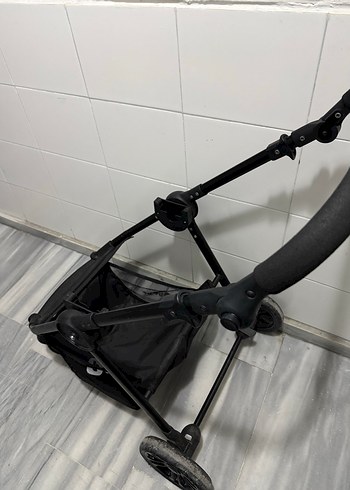 Siyah Bebek Arabası, Koyu Ton - Görsel 7