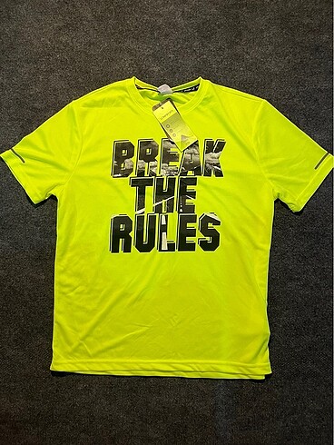 Sport T-Shirt / L beden