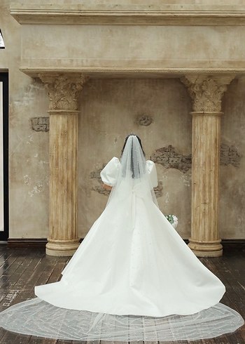 Prenses Model Saten Gelinlik  Büyük Fiyonk Detaylı - Görsel 4