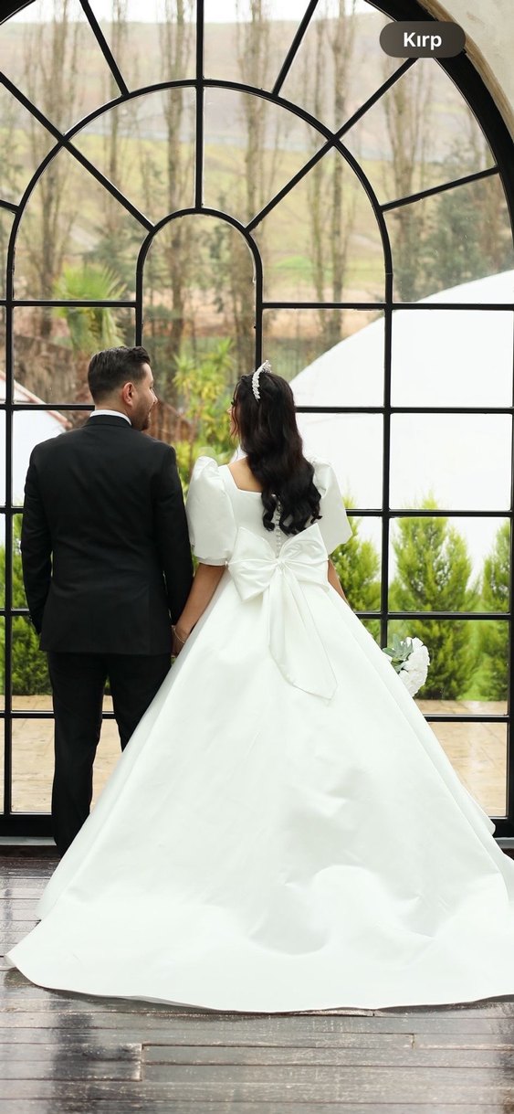 Prenses Model Saten Gelinlik  Büyük Fiyonk Detaylı - Görsel 2