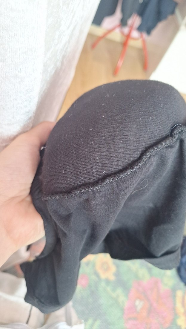 Siyah topuzlu bone - Görsel 3