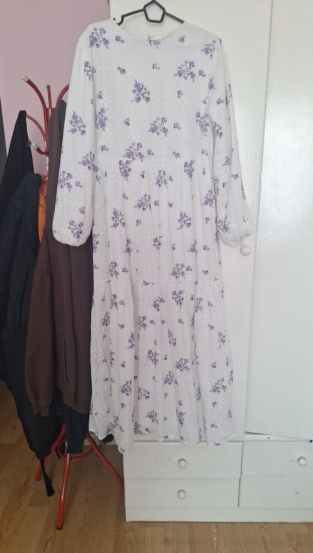 Uzun Kollu Beyaz Nakışlı Bohem Elbise - Görsel 2