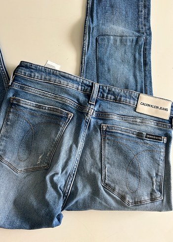 Kadın Mavi Bol Kesim Yırtık Kot Pantolon - Görsel 7