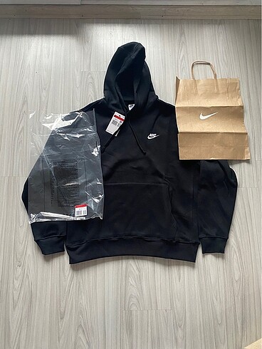 nike club fleece hoodie