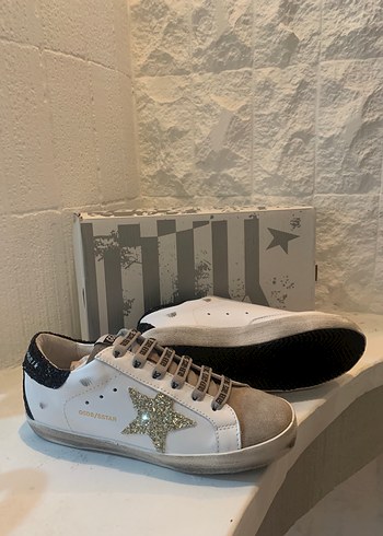 Golden Goose Deluxe Beyaz yıldız Desenli Sneakers