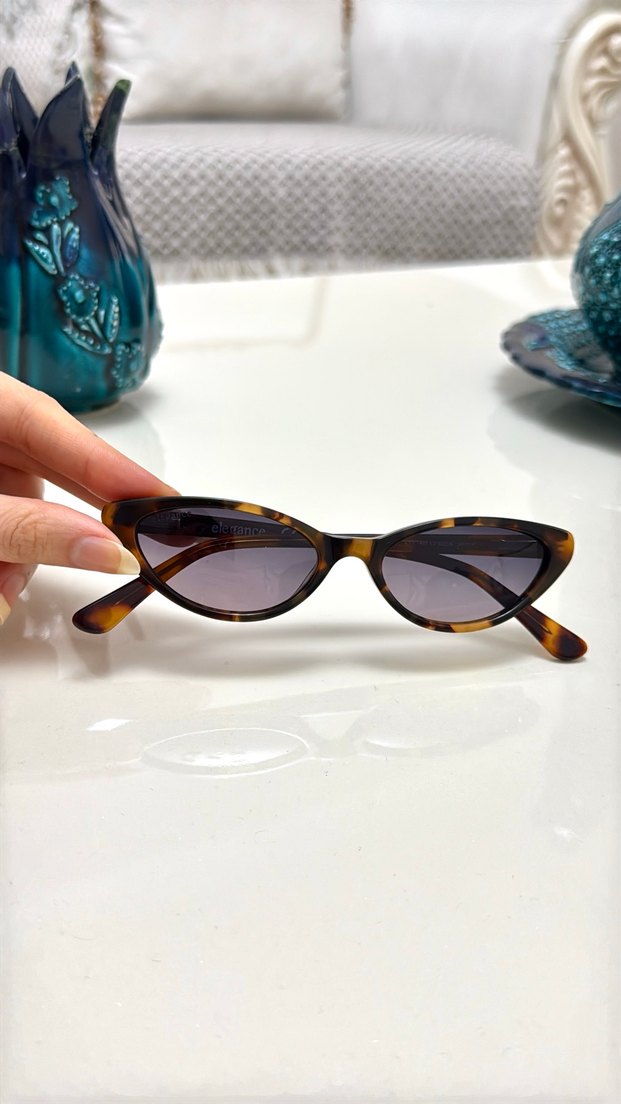 Kadın Güneş Gözlüğü - Görsel 2