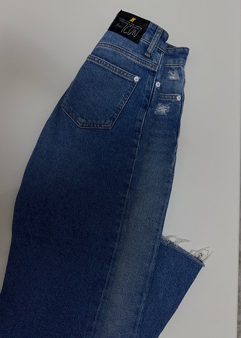 Düğmeli Parlak Mavi Midi Denim Kadın Jean - Görsel 4