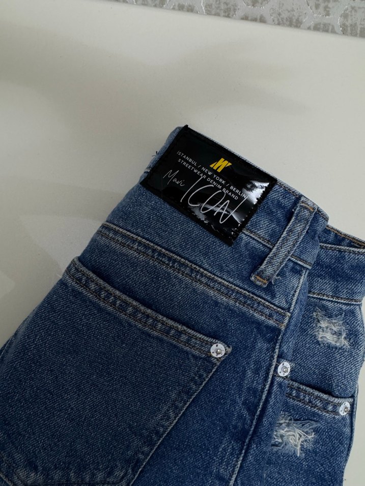 Düğmeli Parlak Mavi Midi Denim Kadın Jean - Görsel 5