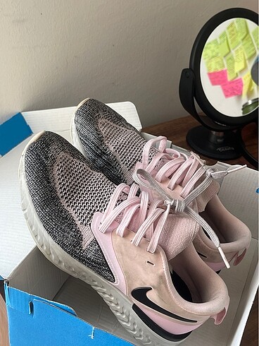 37,5 Beden pembe Renk Nike ayakkabı
